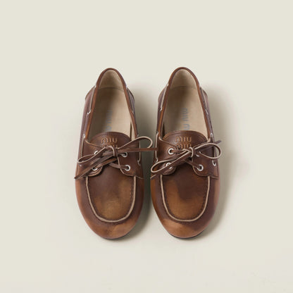 Bleached leather Deck shoes