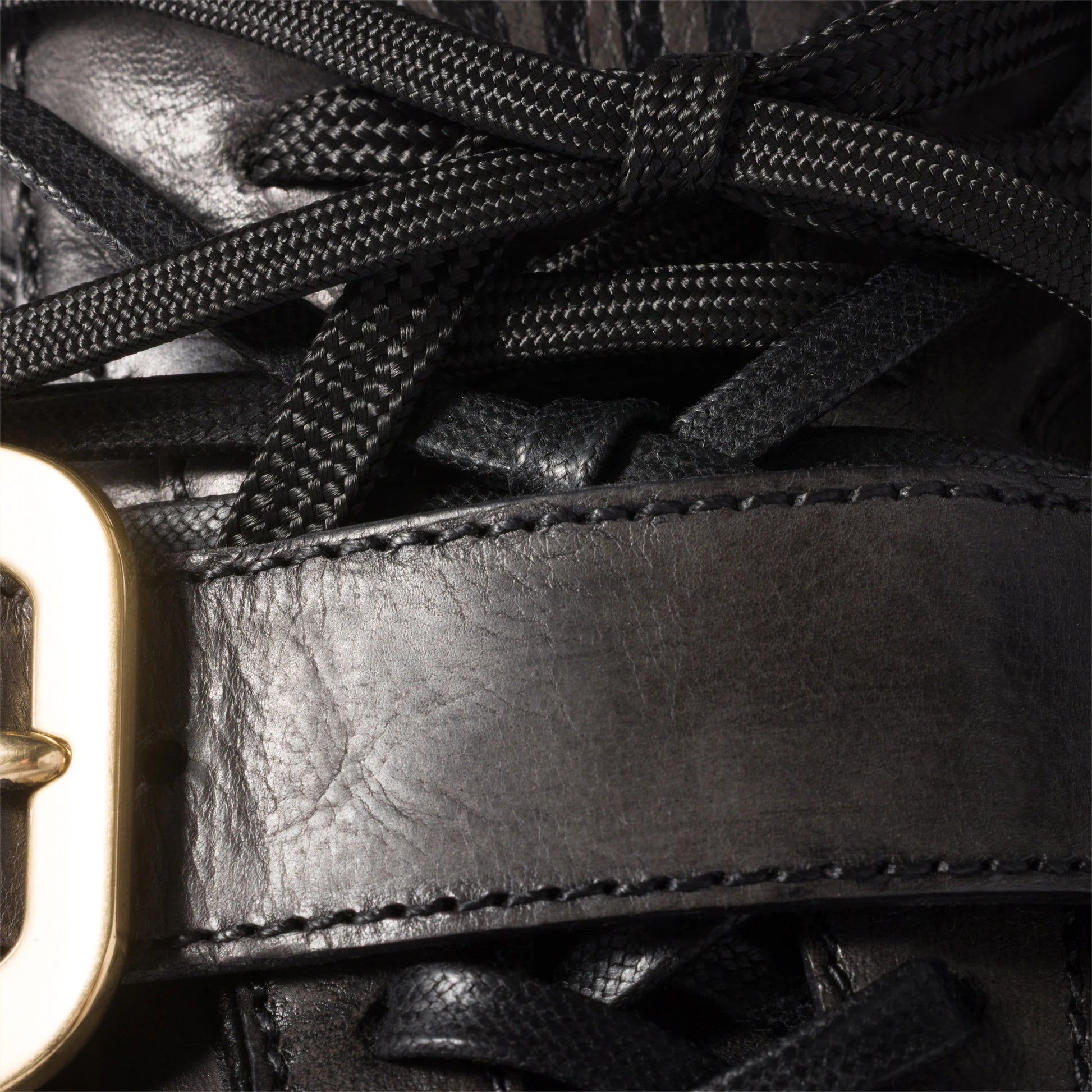 Gymnasium leather sneakers with buckle