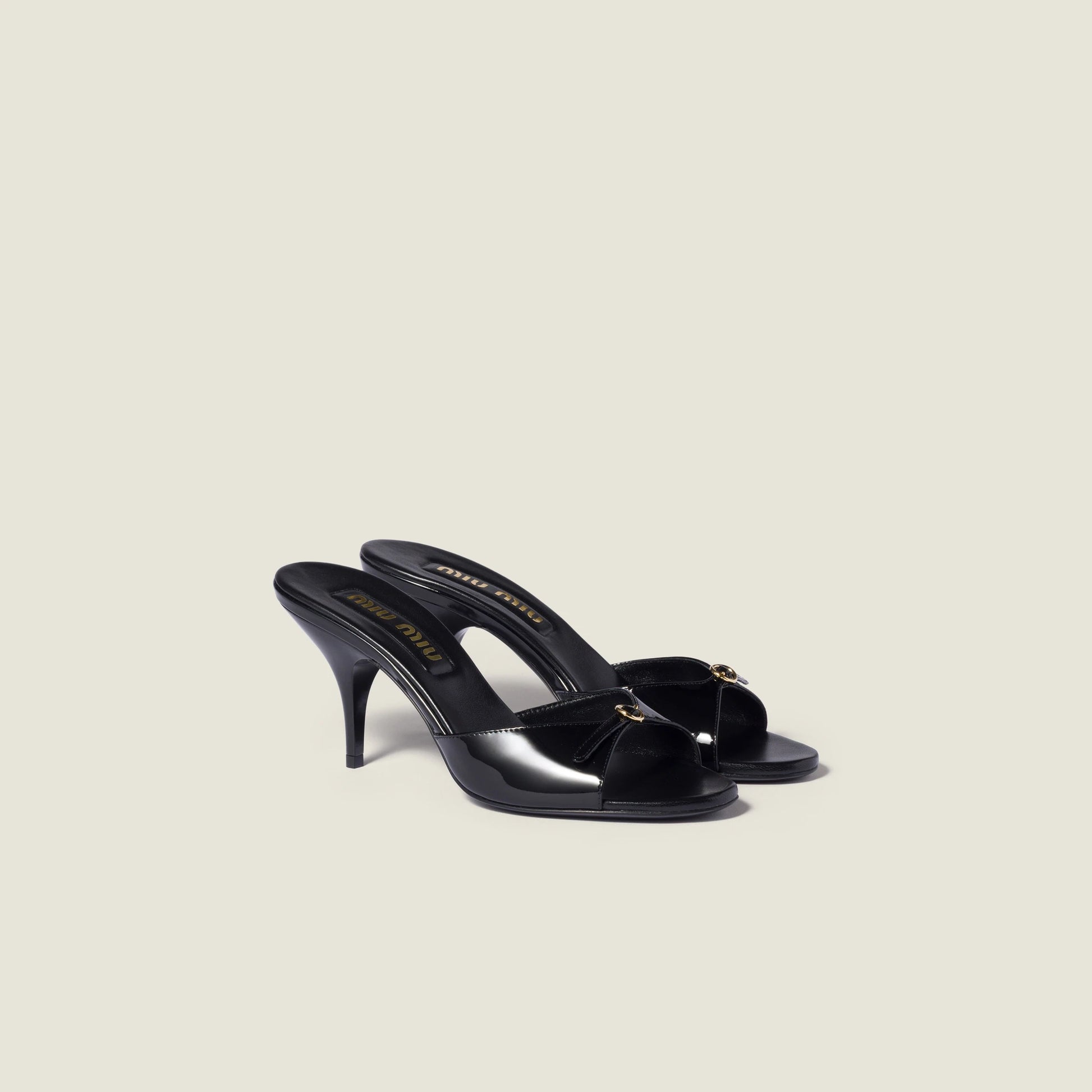 Patent leather mules with buckle