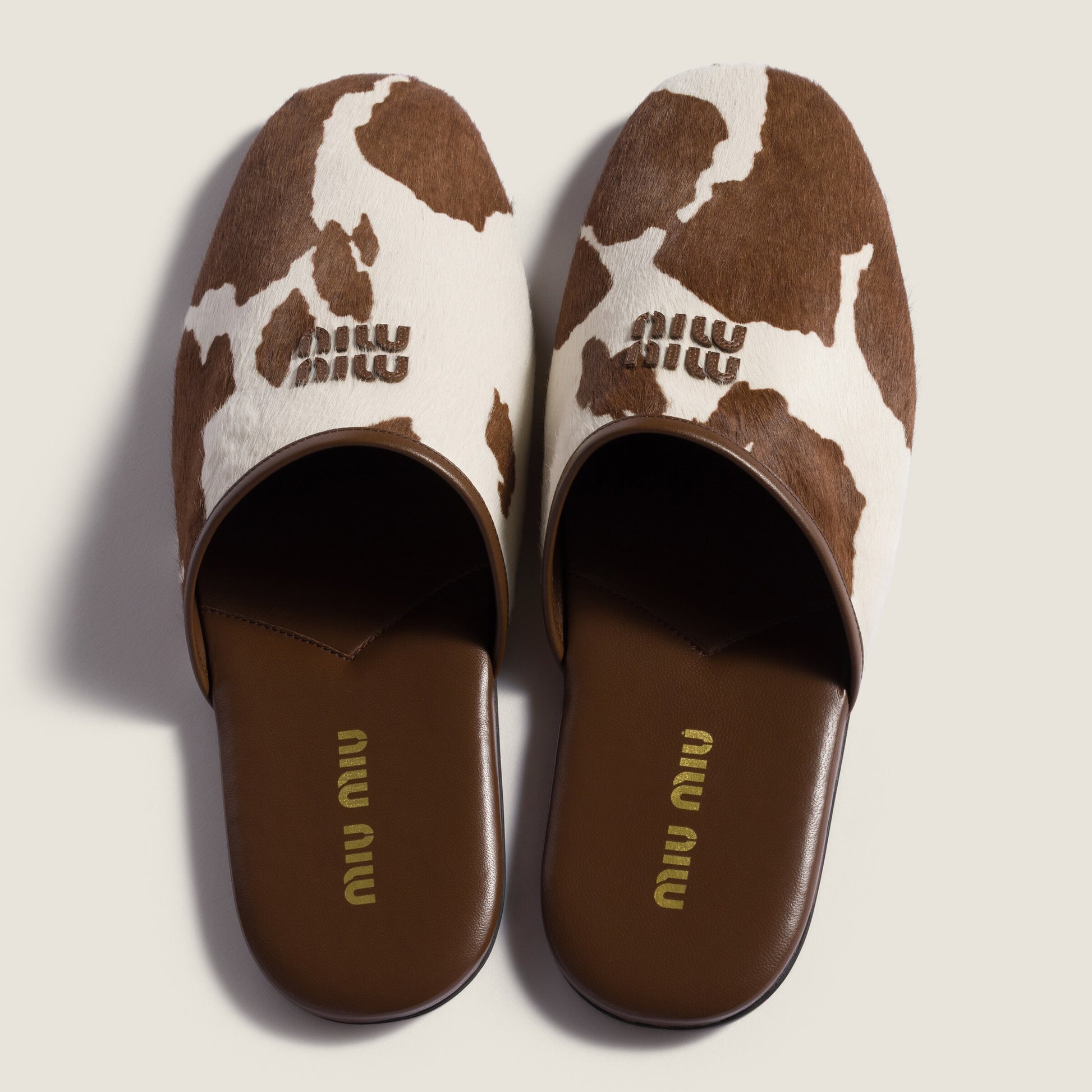 Printed leather slippers