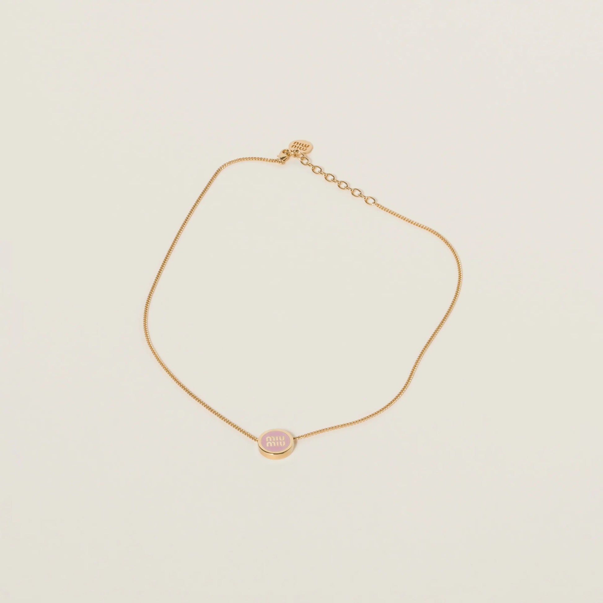 Metal necklace