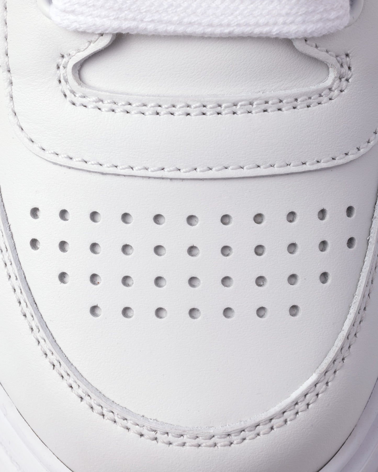 Leather sneakers