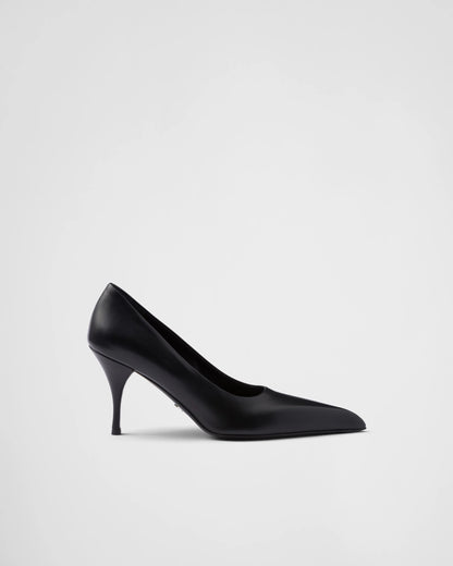 Leather pumps