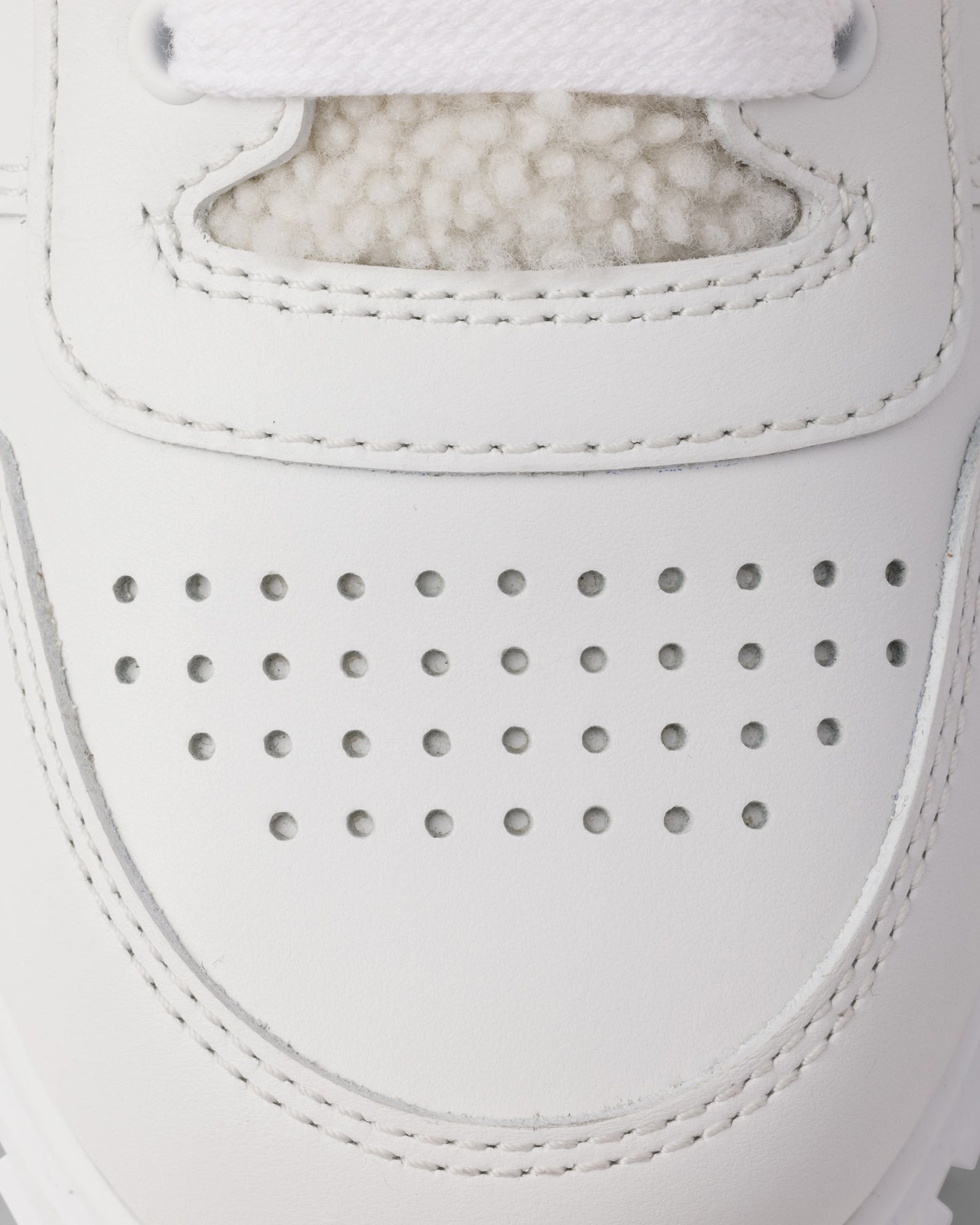 Leather laced sneakers
