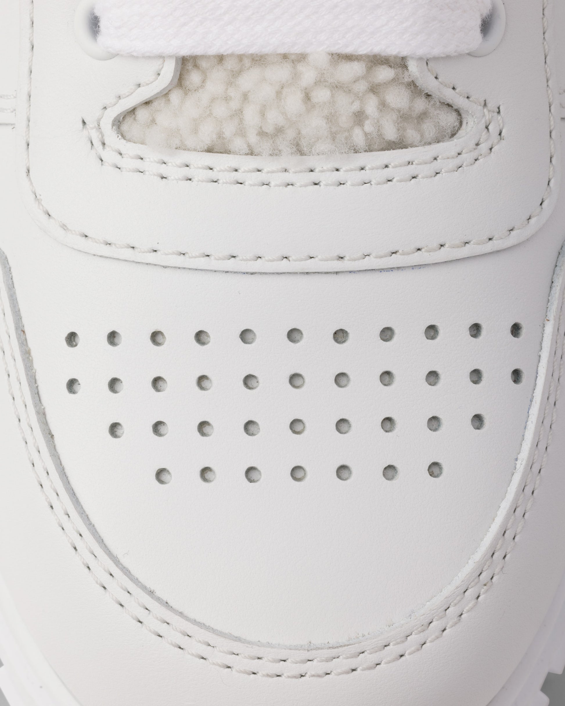 Leather laced sneakers