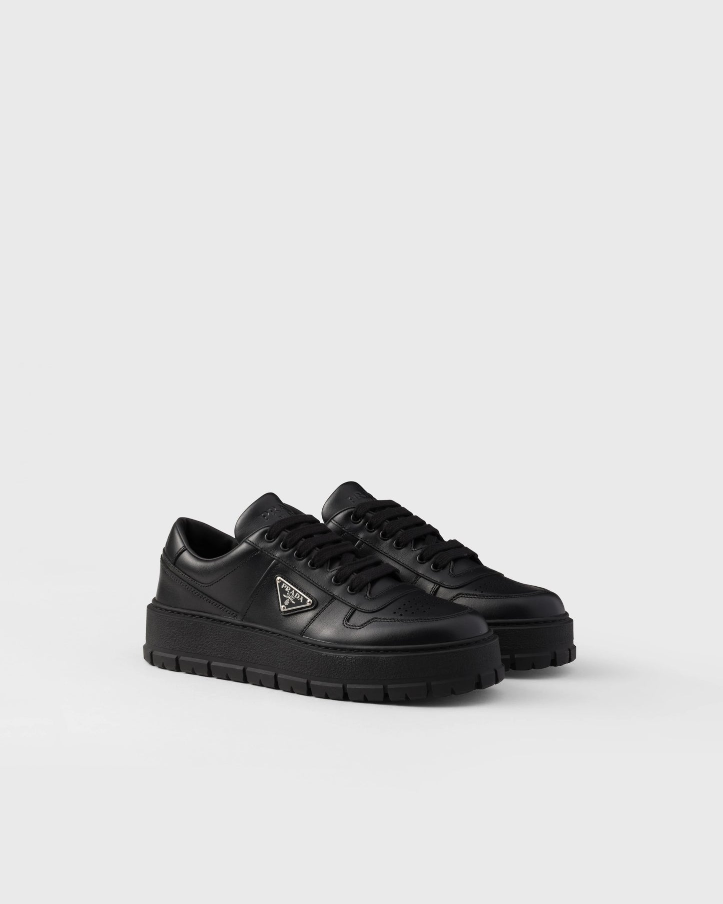 Leather sneakers