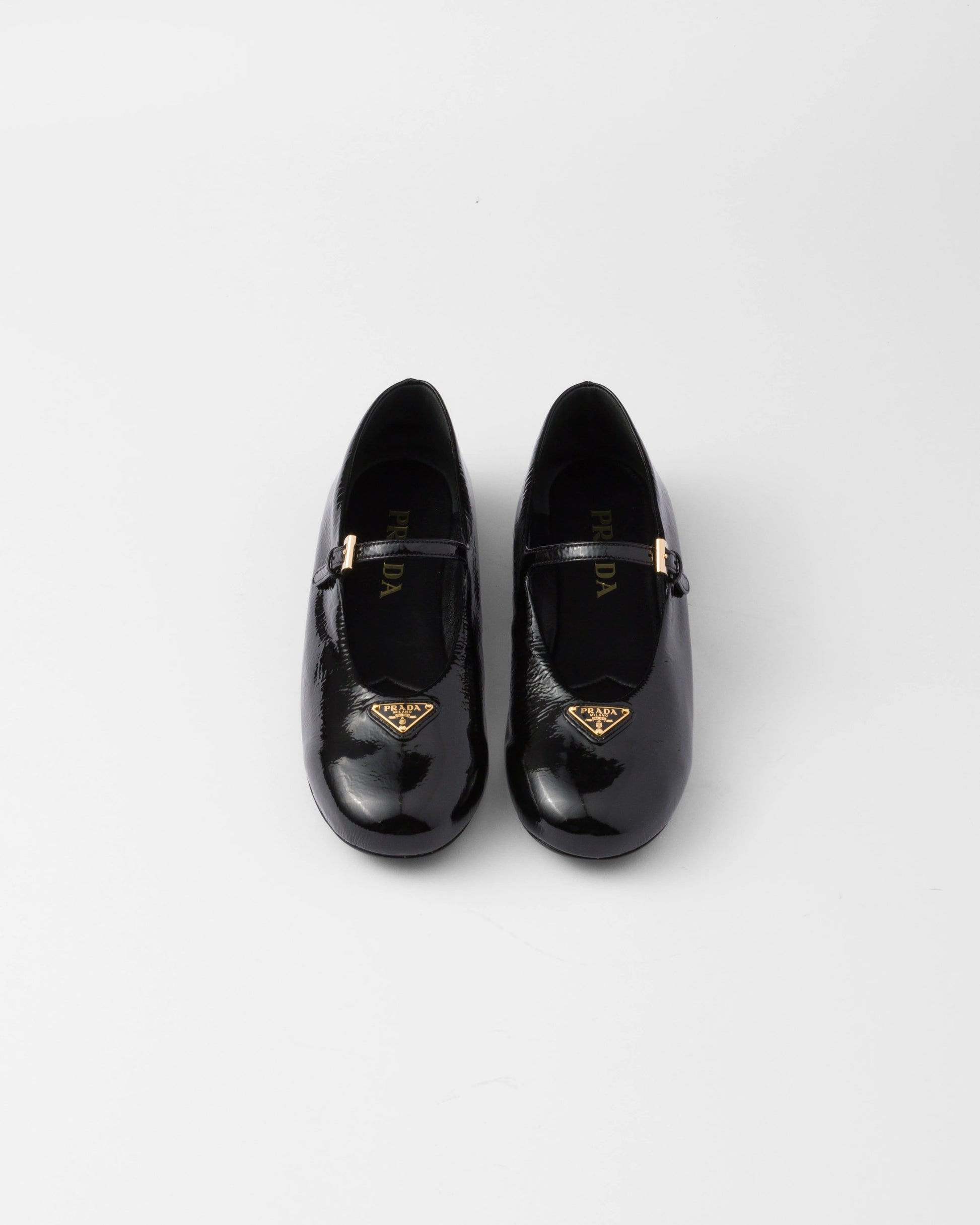 Naplak patent leather ballerinas