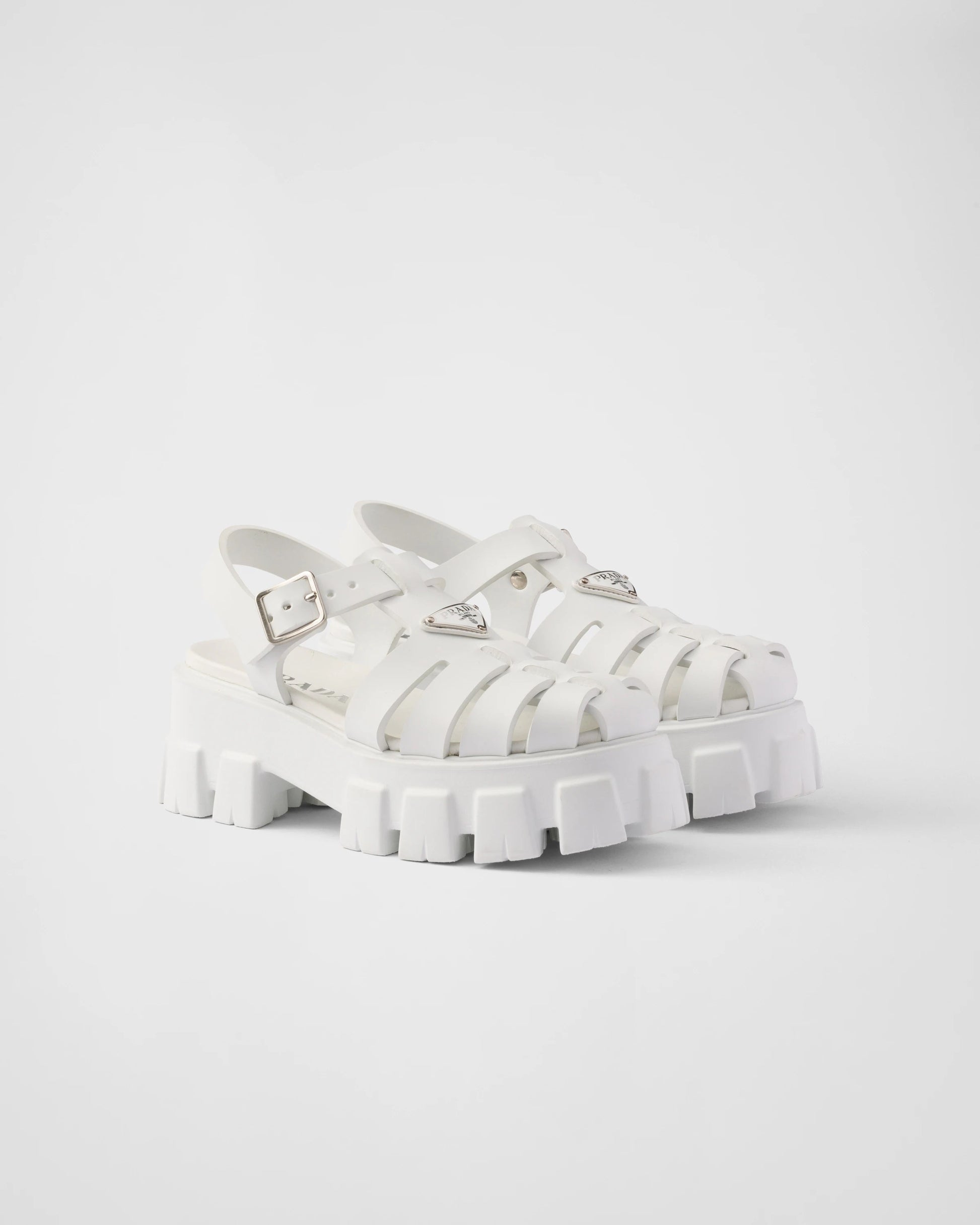 Monolith foam rubber sandals