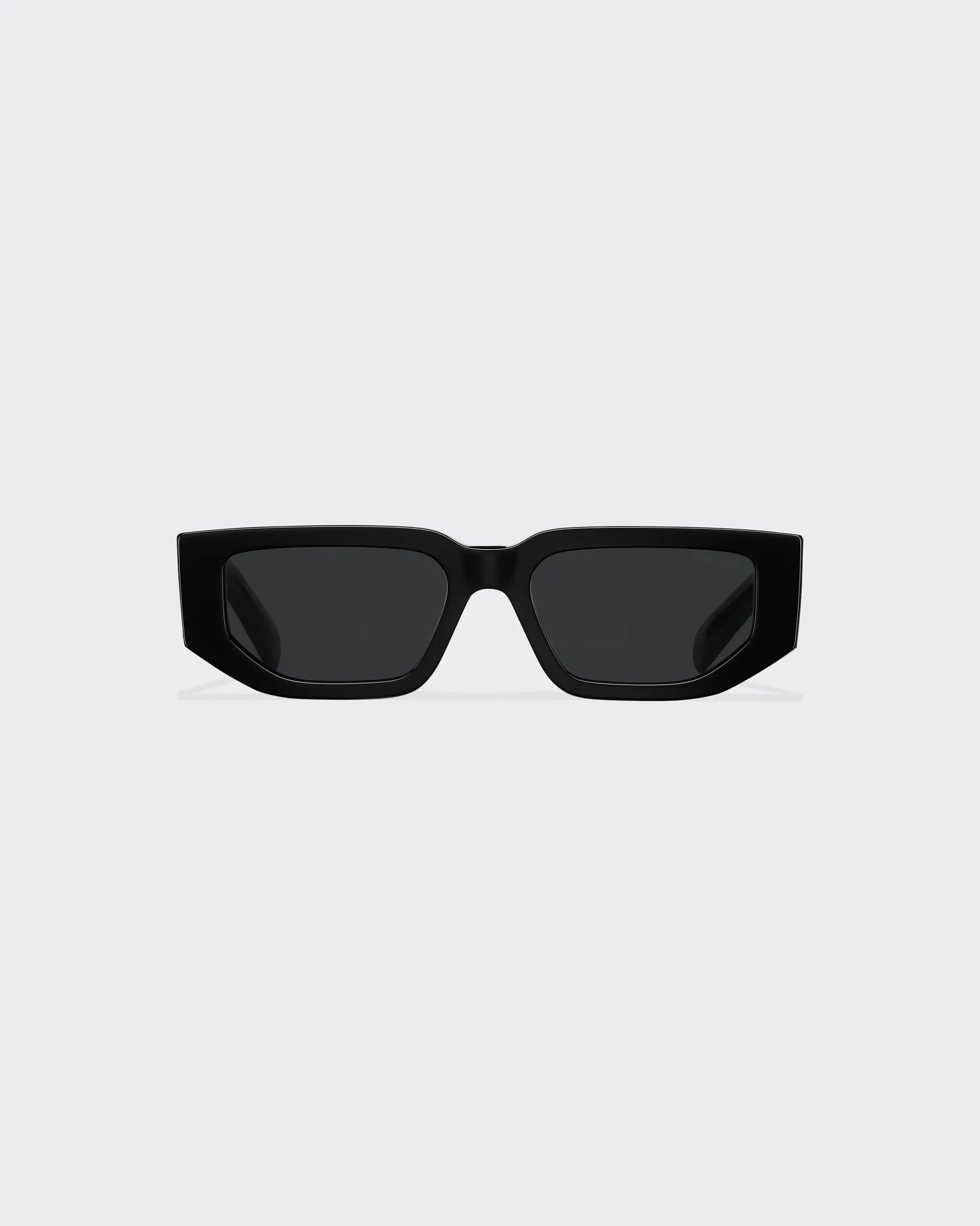 Sunglasses with triangle logo