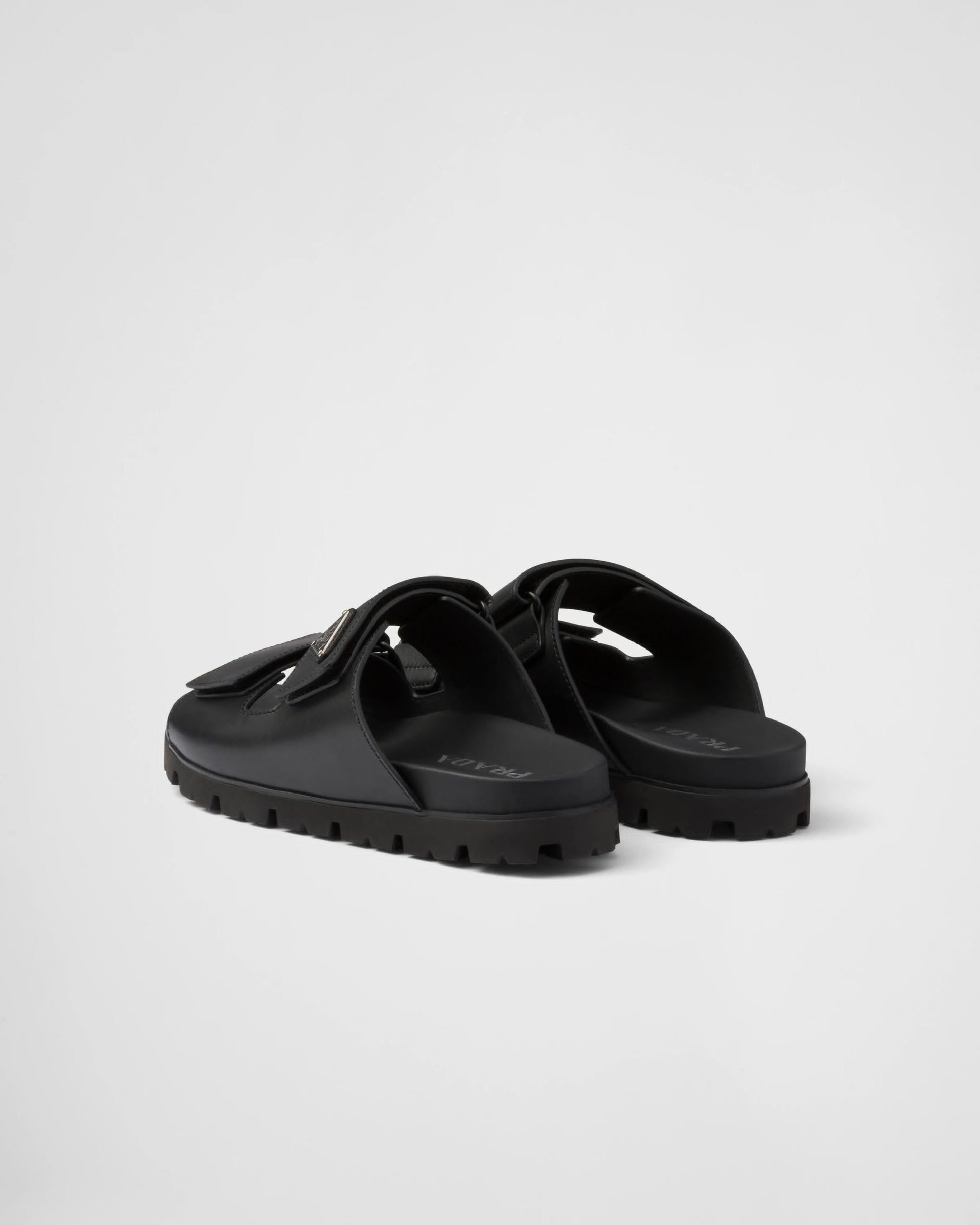 Leather strap sandals