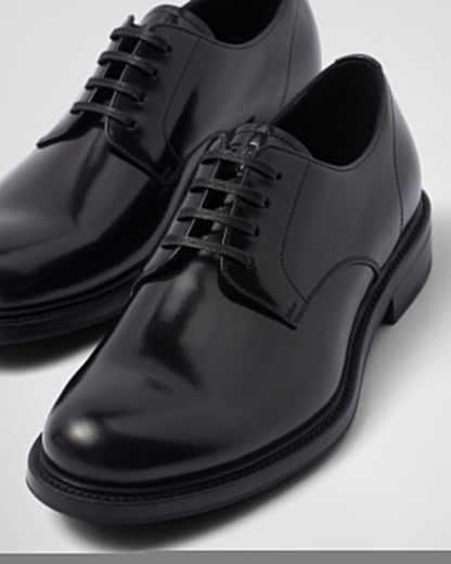 Brushed leather lace-up shoes