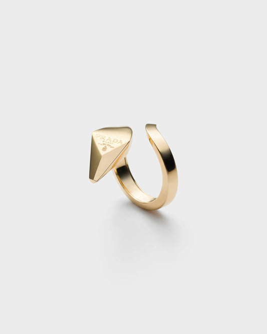 Eternal Gold snake ring in yellow gold