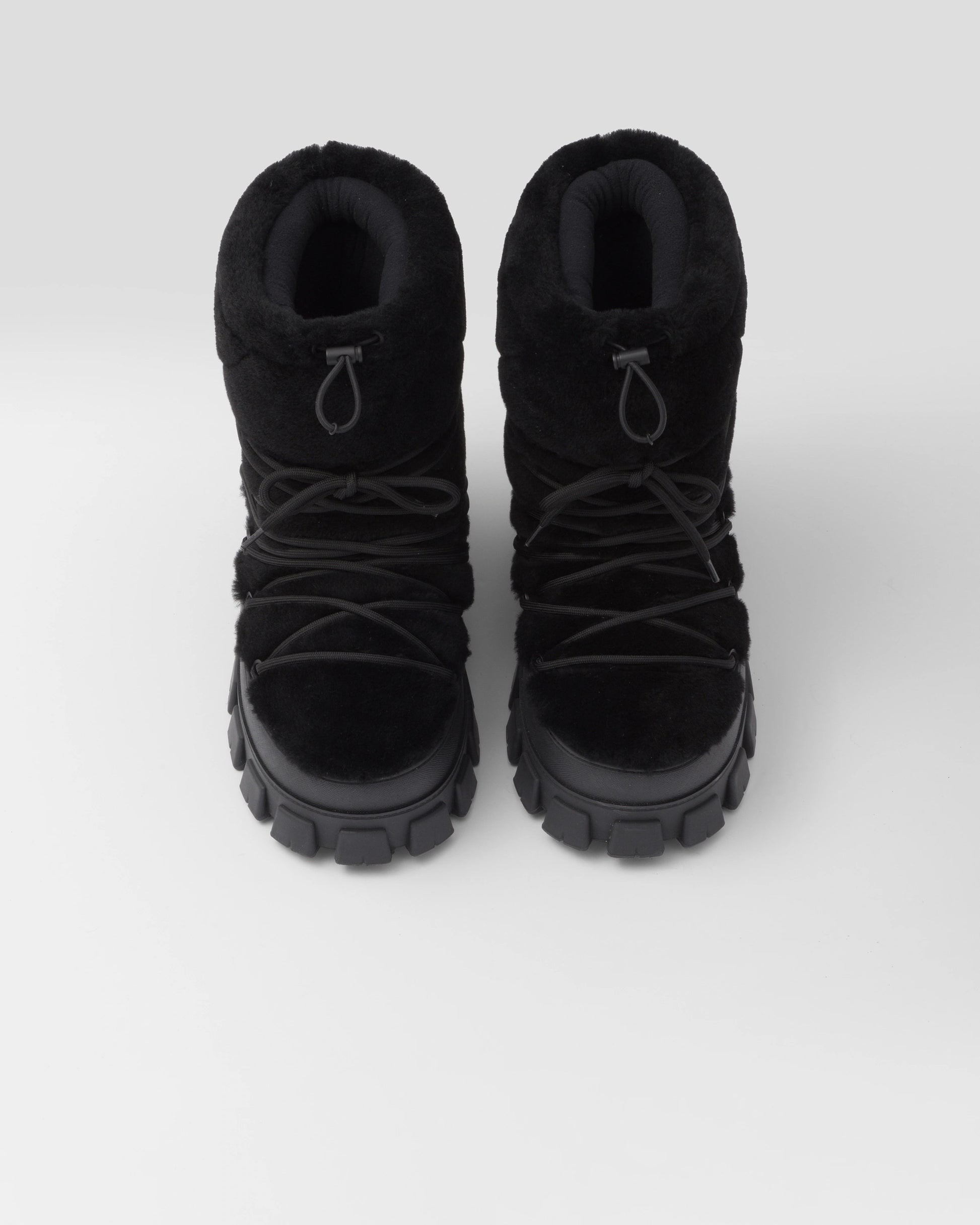 Shearling après ski booties