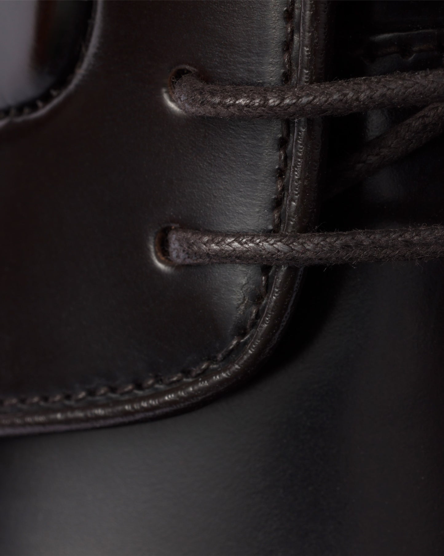 Brushed leather lace-up shoes