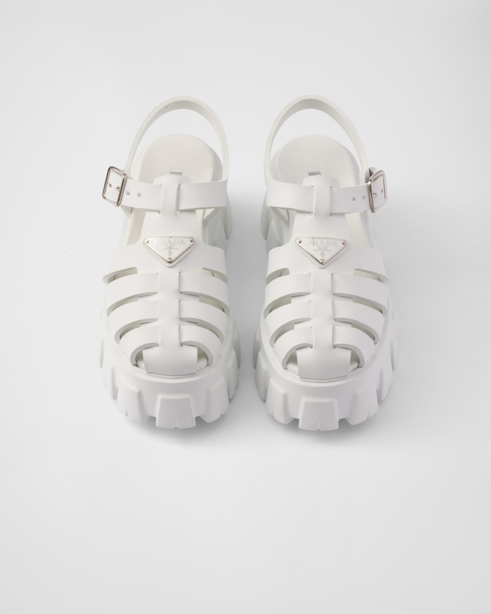 Monolith foam rubber sandals