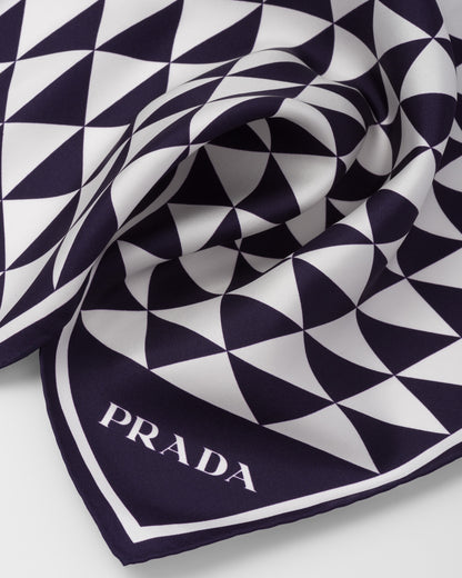 Printed silk twill scarf 90