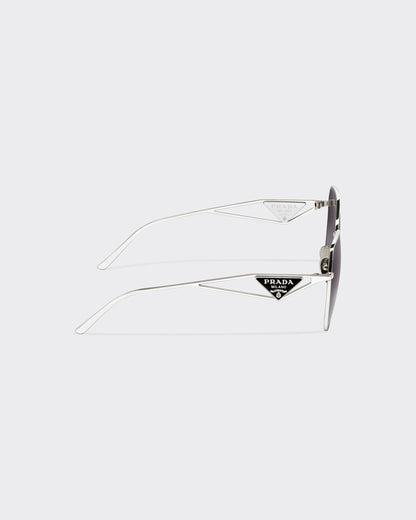 Sunglasses with triangle logo
