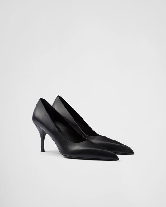 Leather pumps