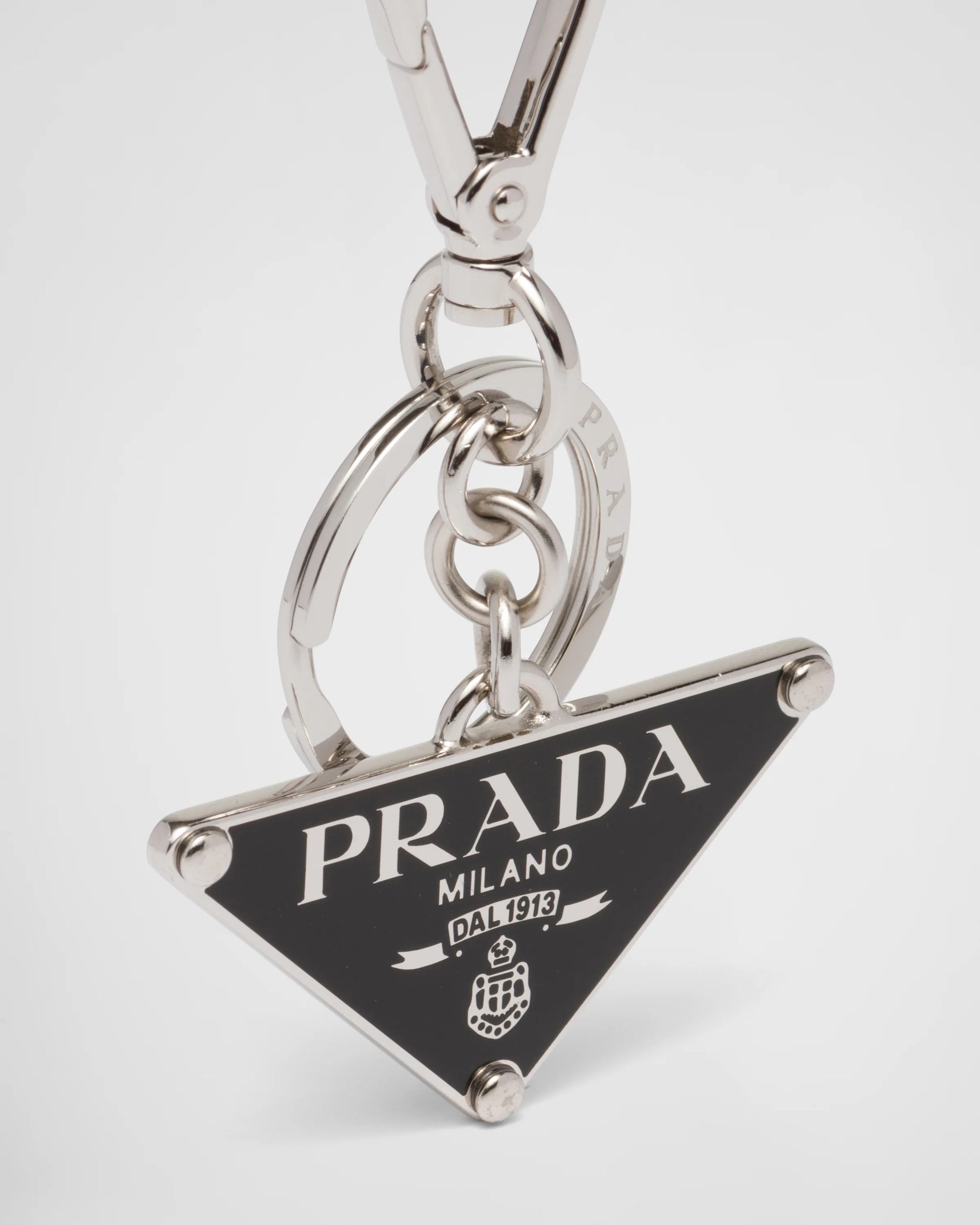 Metal keychain