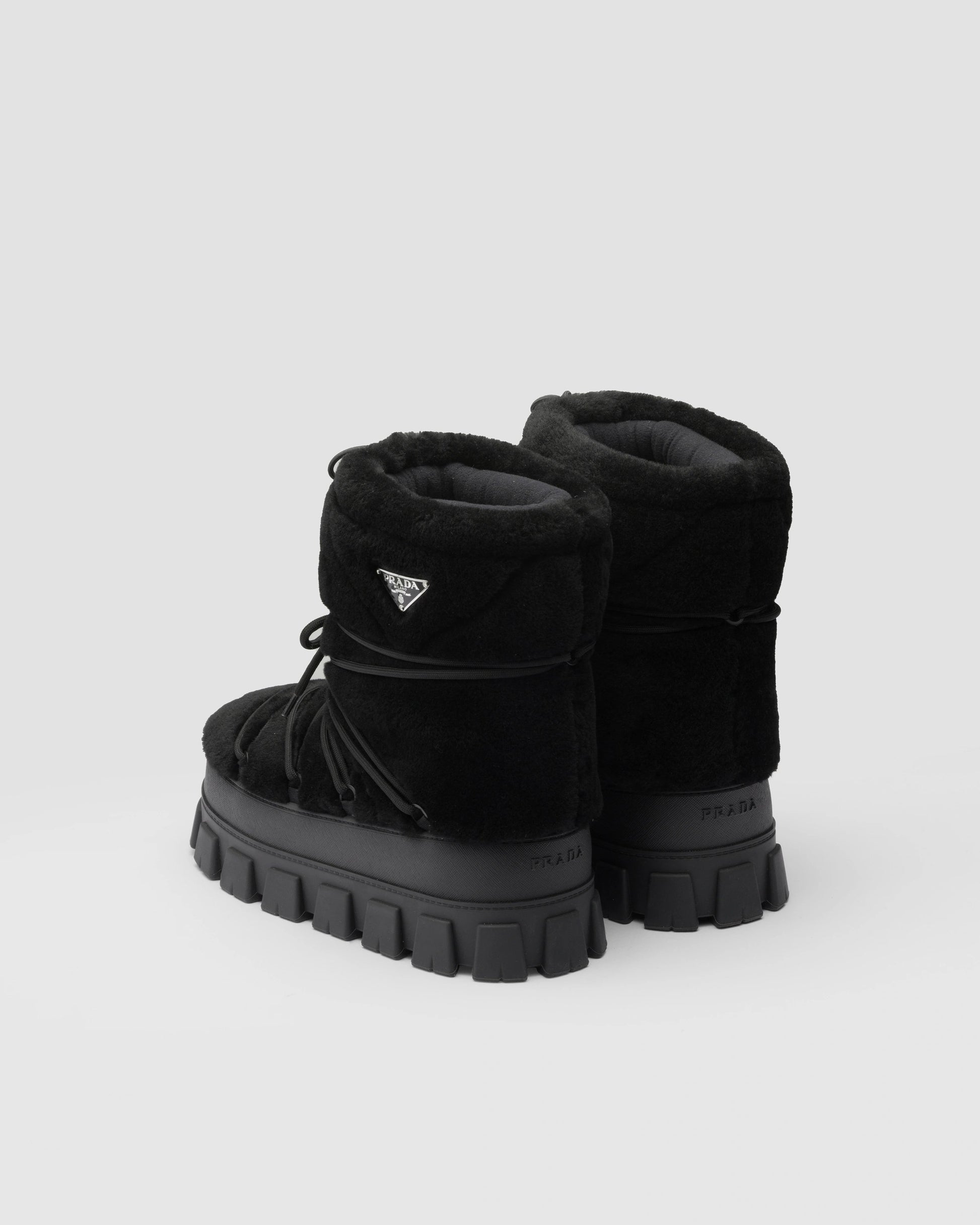 Shearling après ski booties