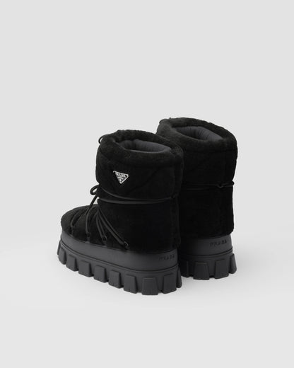 Shearling après ski booties