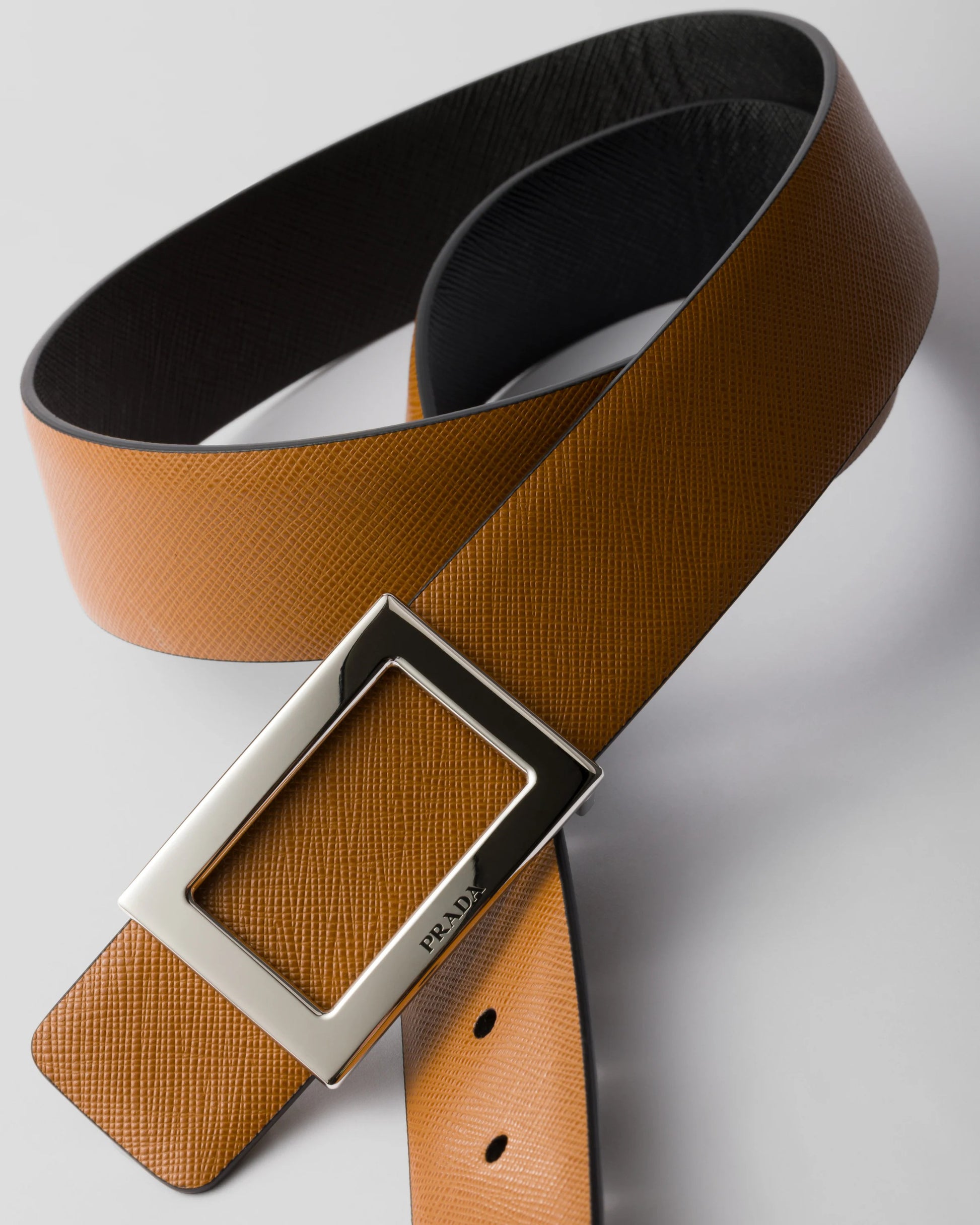 Metal belt buckle