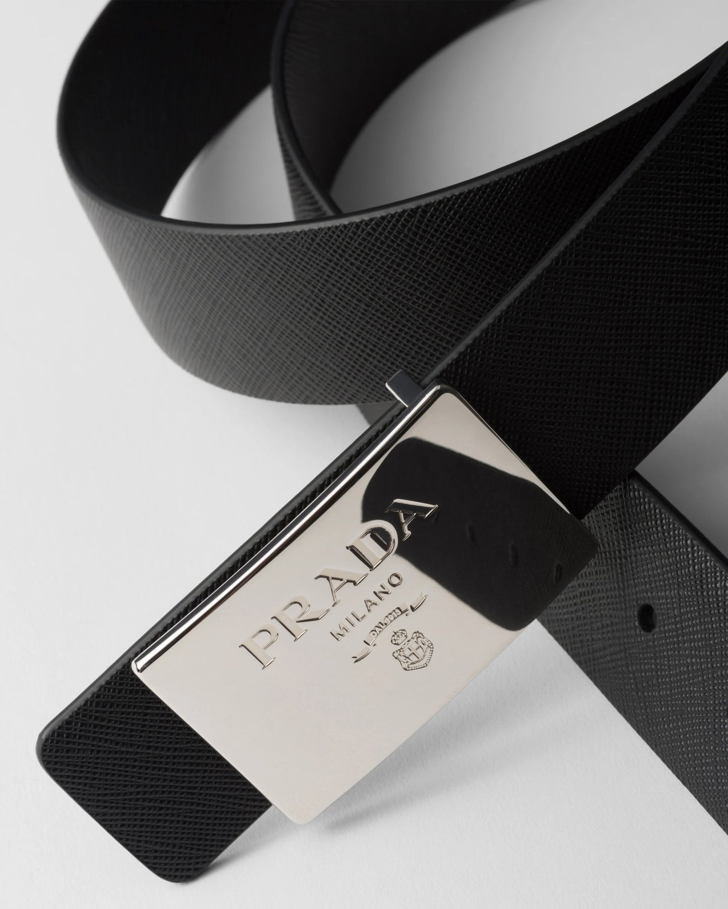 Metal belt buckle