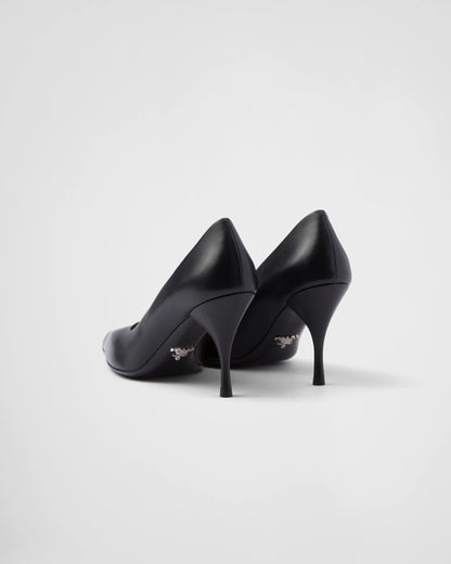 Leather pumps