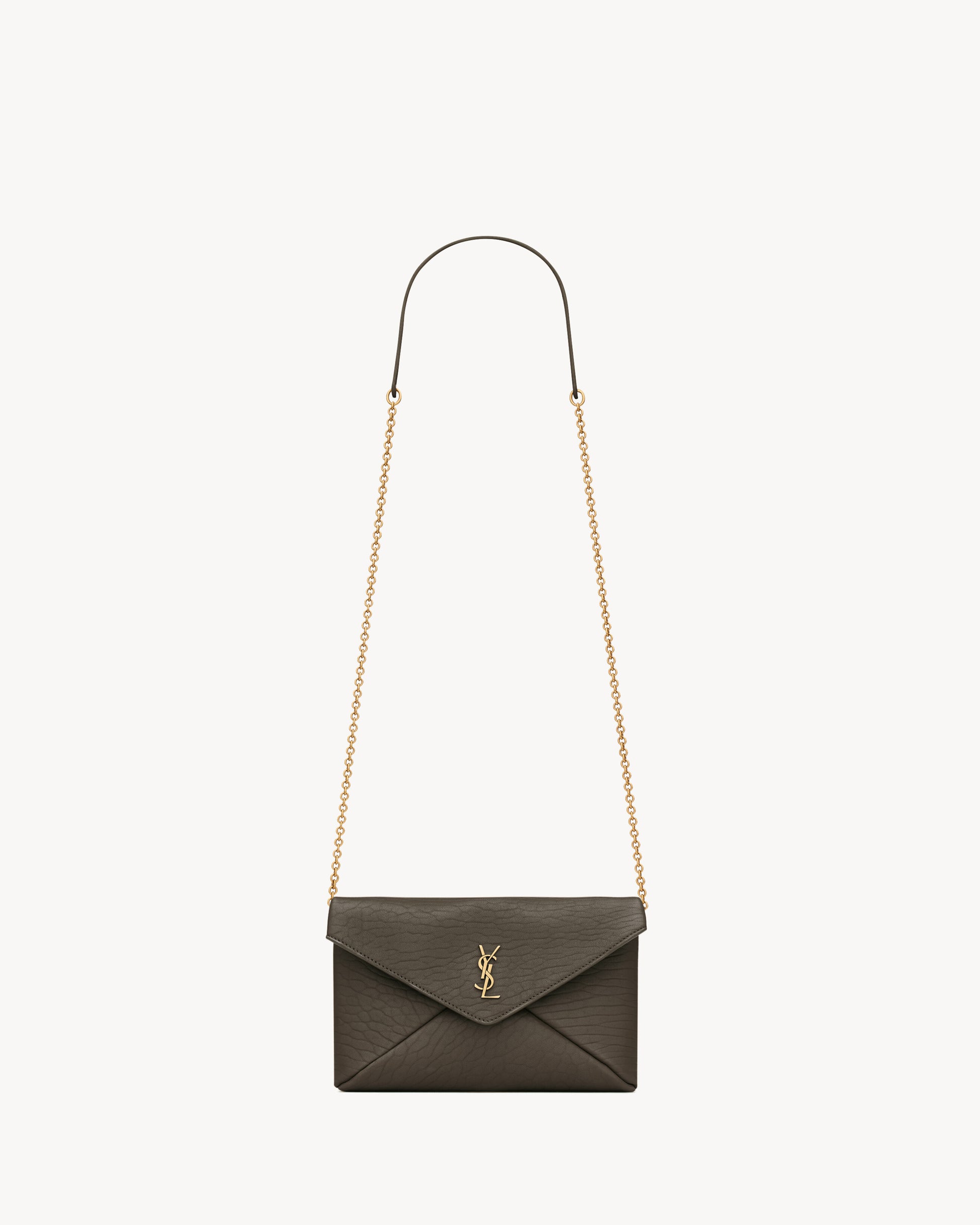 CASSANDRE small chain pouch in lambskin