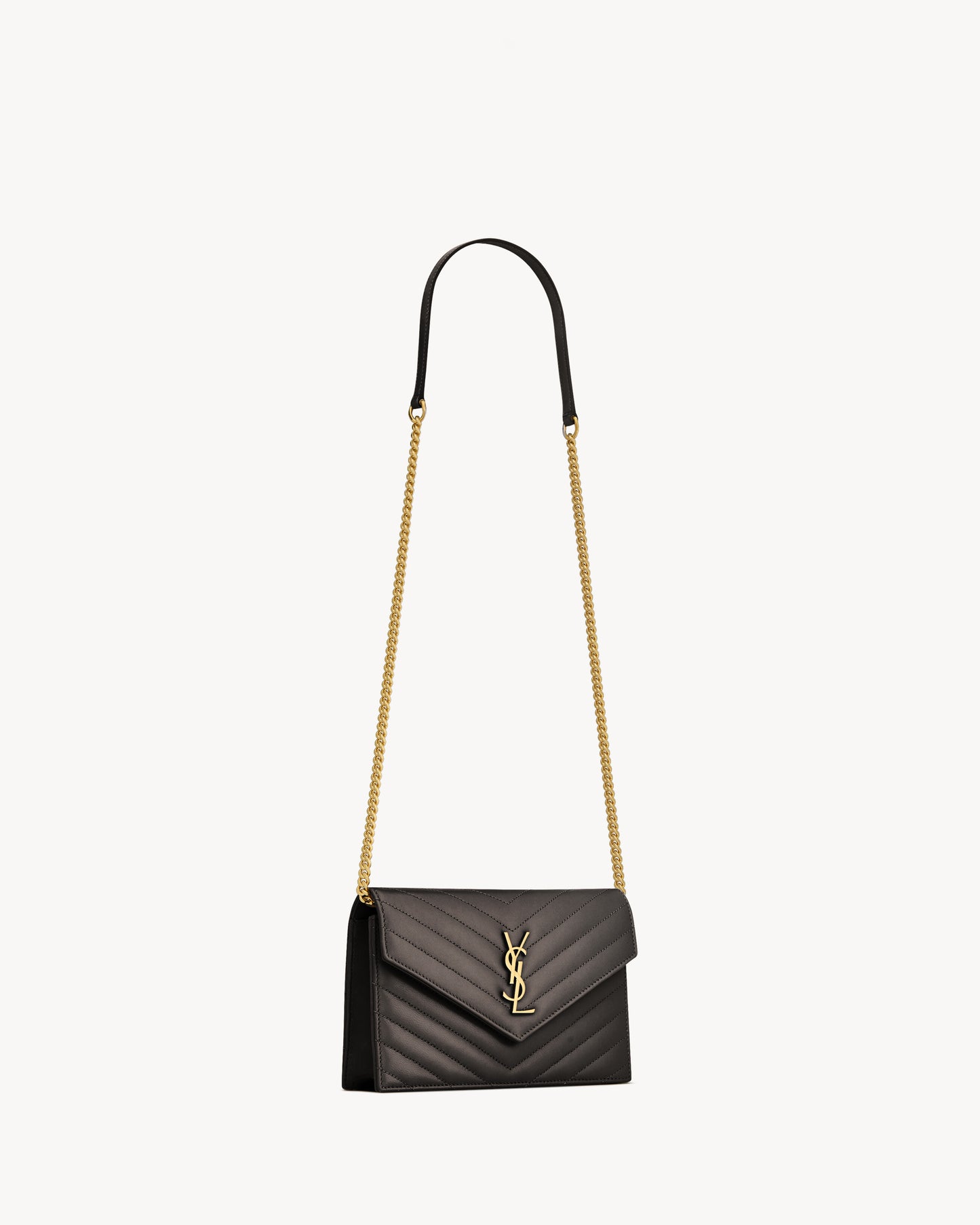CASSANDRE envelope chain wallet in lambskin