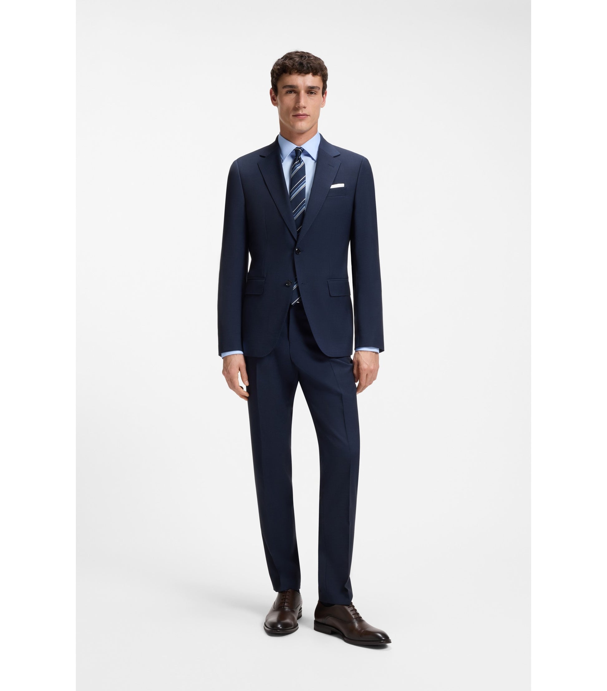 Slim-fit shirt in easy-iron cotton poplin