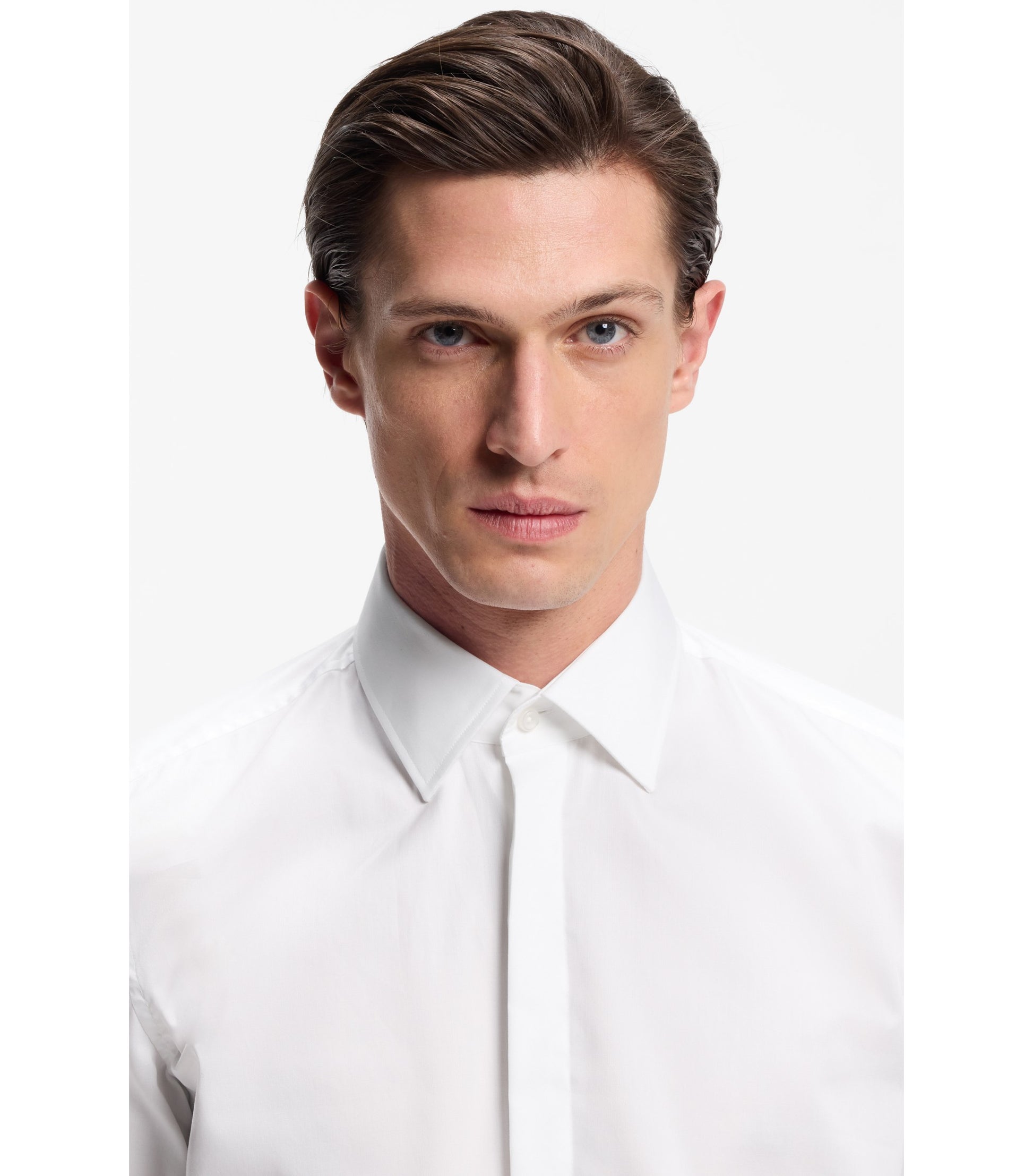 Slim-fit dress shirt in easy-iron stretch cotton