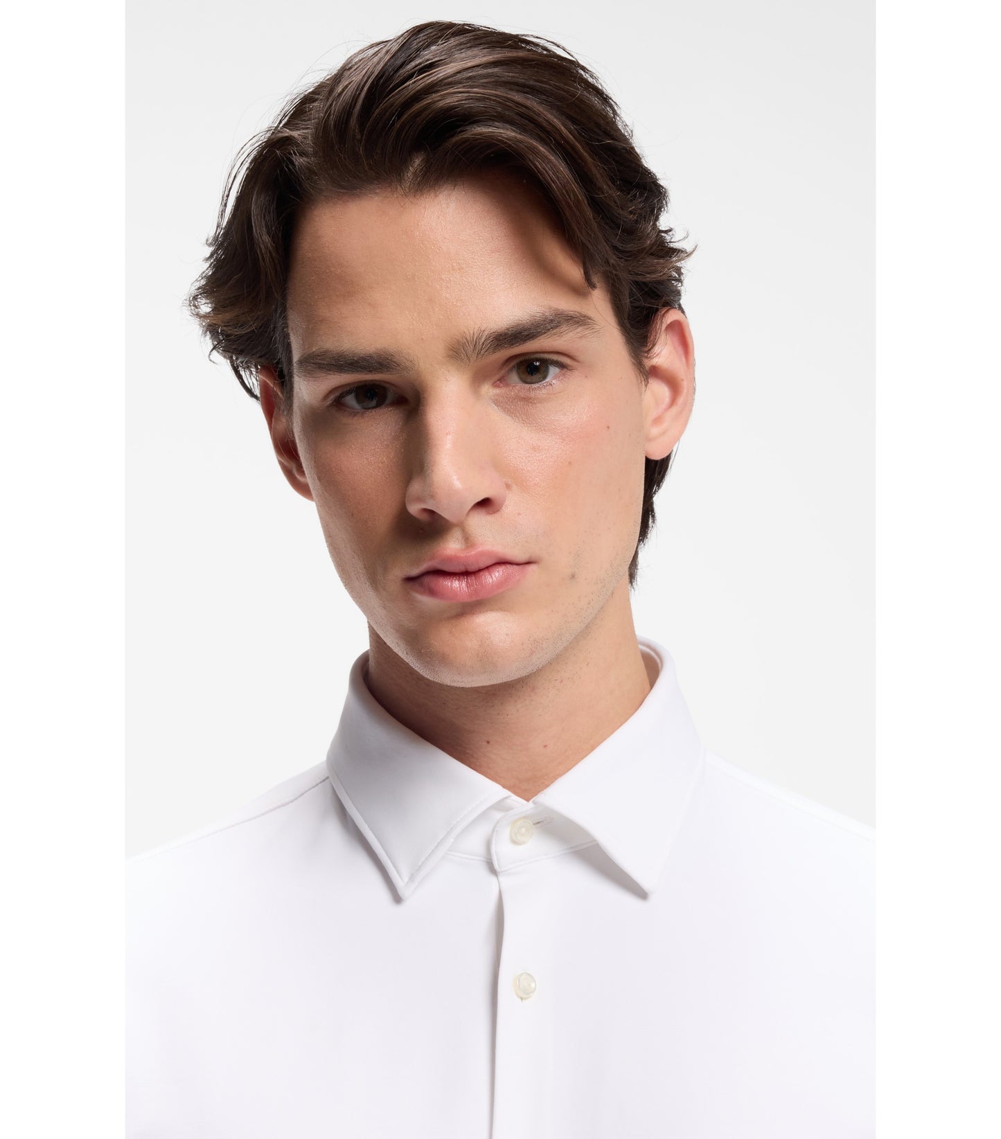 Slim-fit shirt in performance-stretch jersey