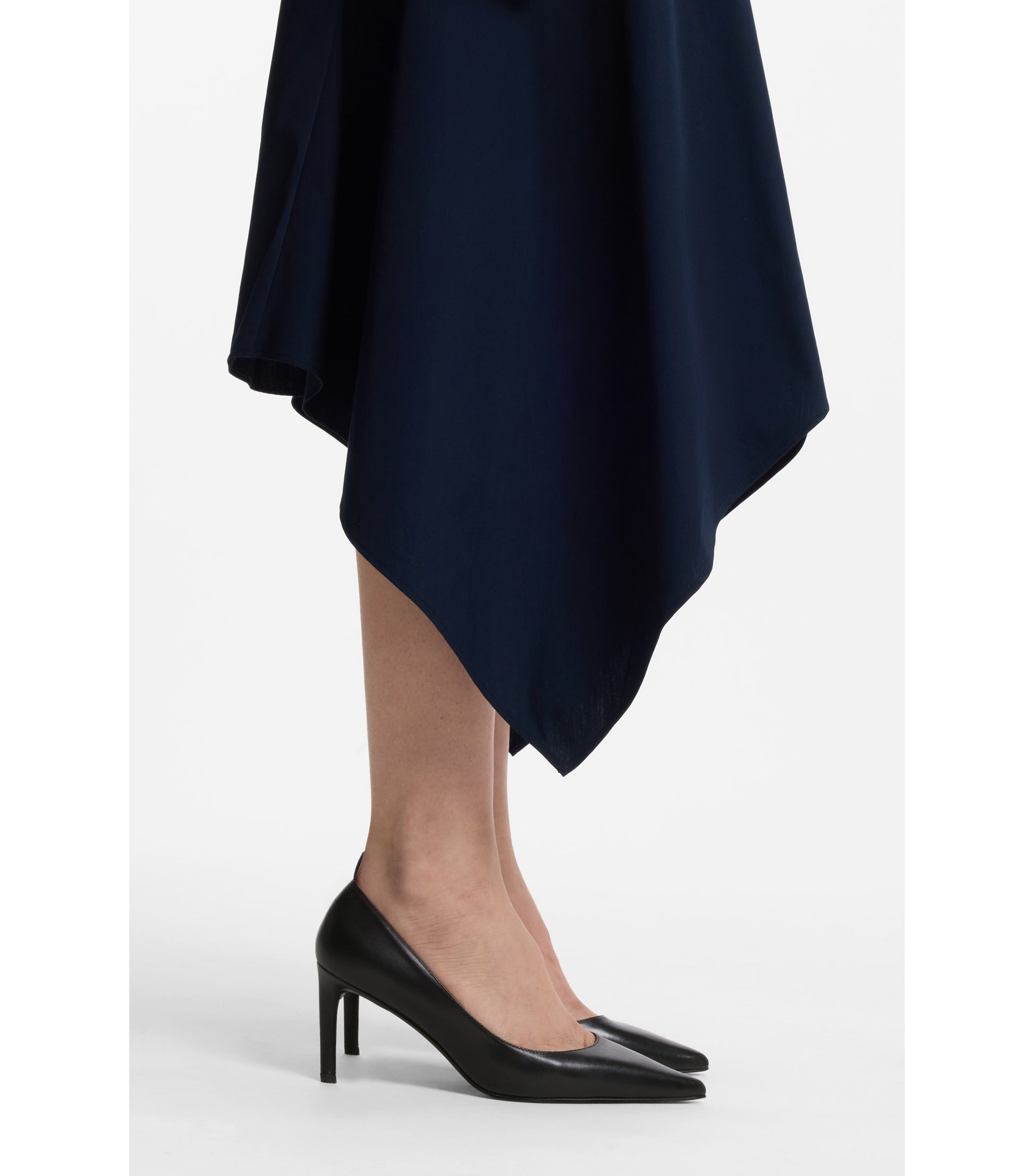 Leather pumps with pointed toe