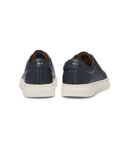Low-top trainers in leather with embossed logo