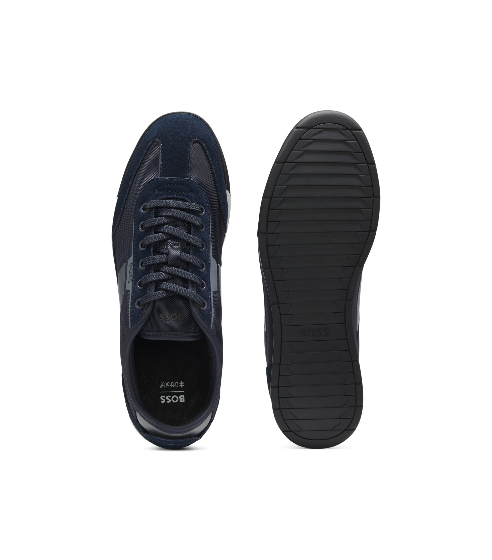 Low-top trainers with structured trims