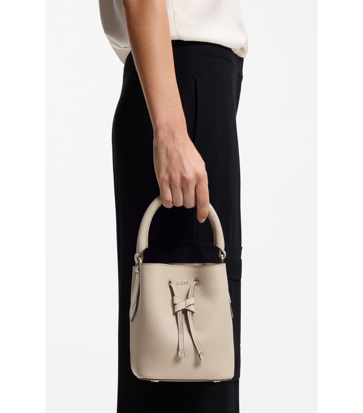 Leather bucket bag with logo lettering