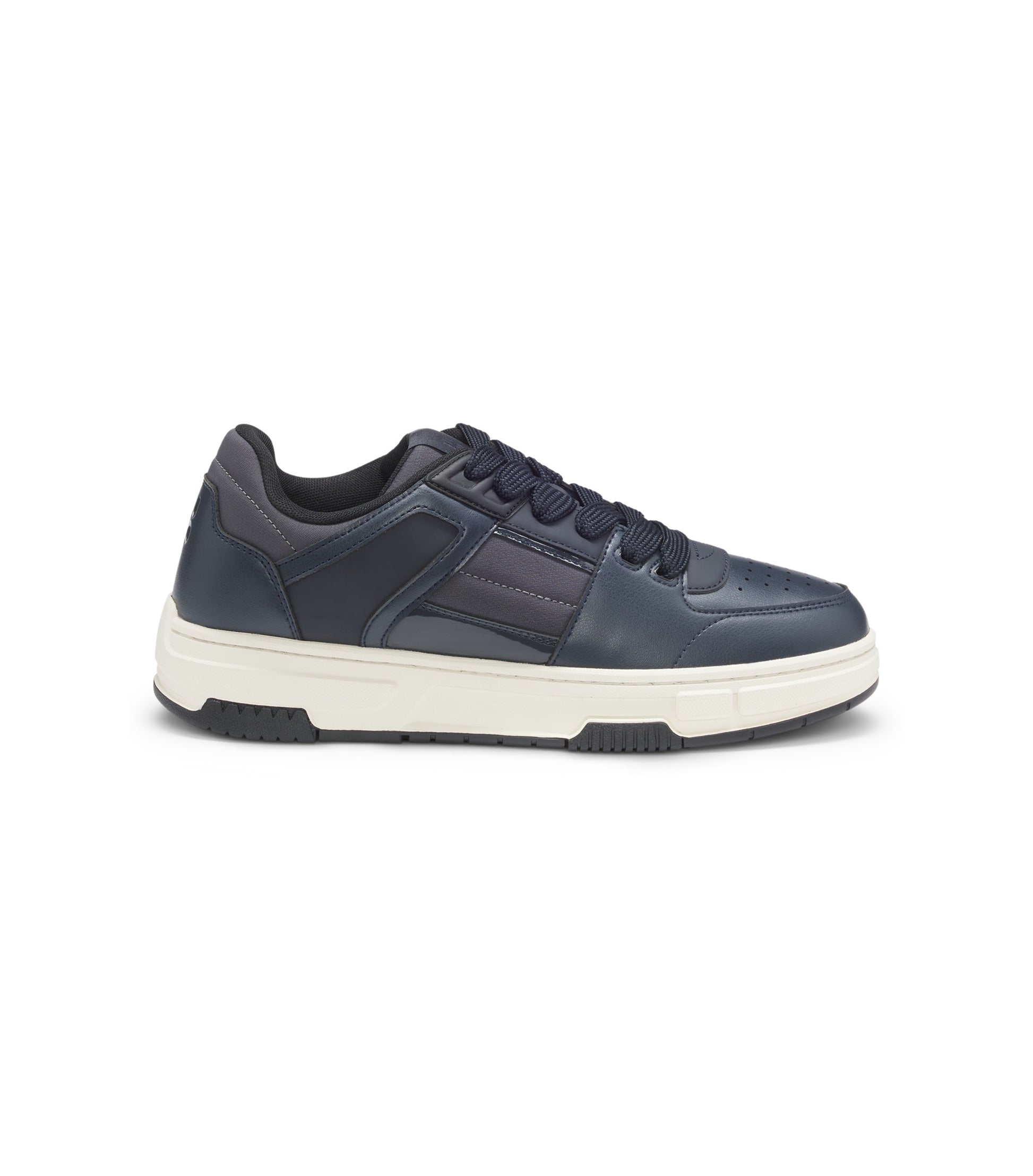 Lace-up trainers with patent trims
