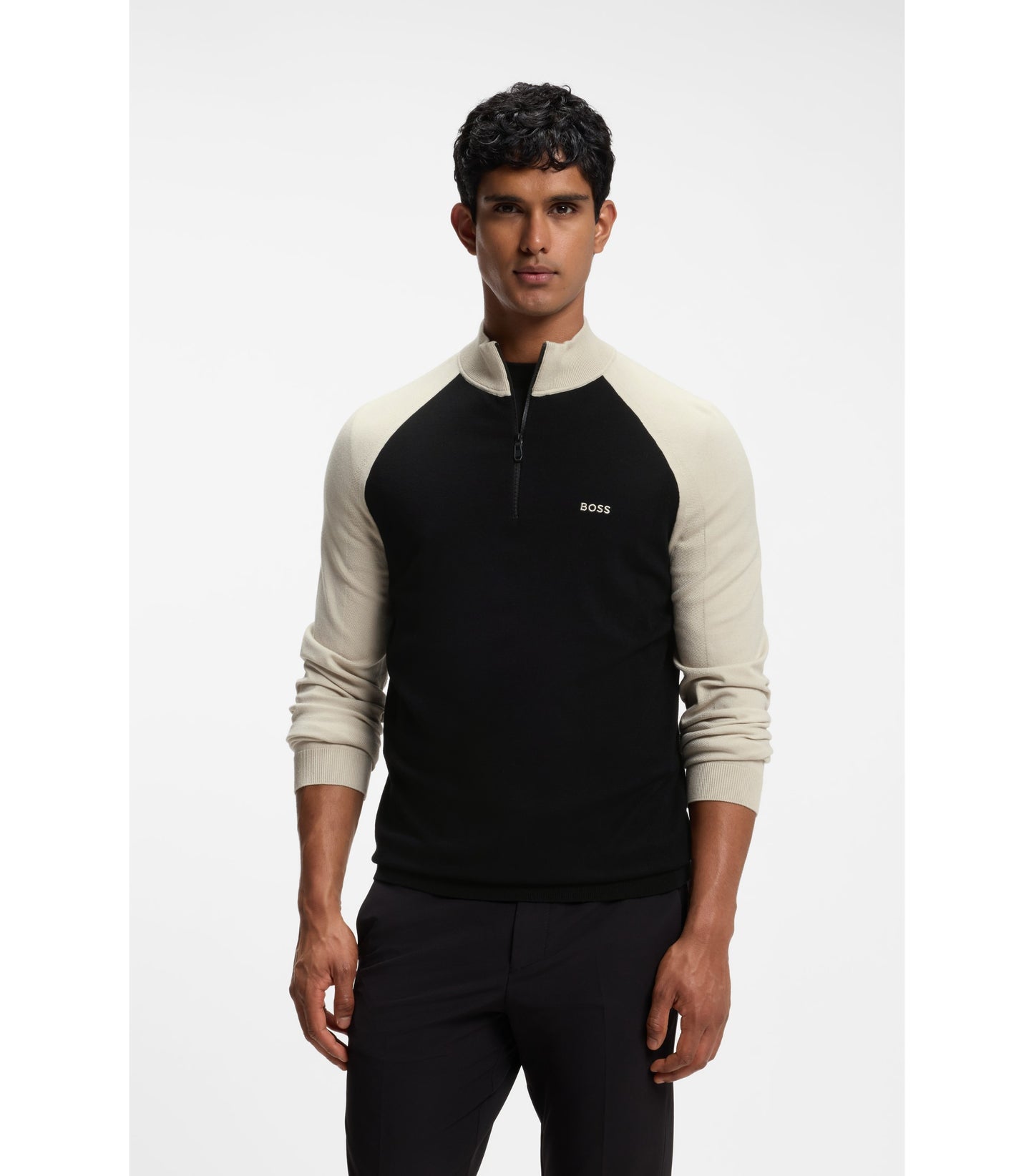 Colour-blocked sweater with zip neck