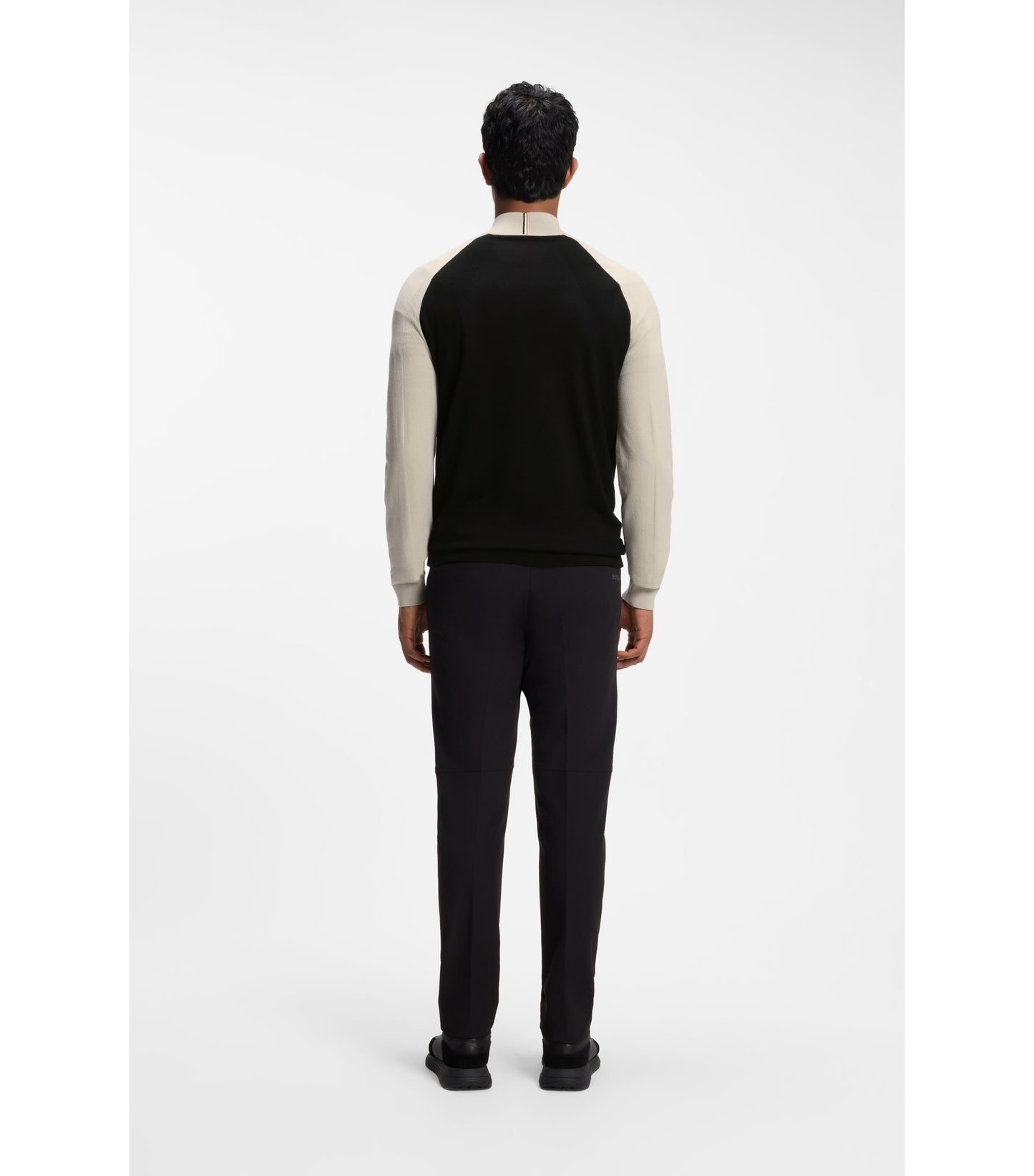 Colour-blocked sweater with zip neck