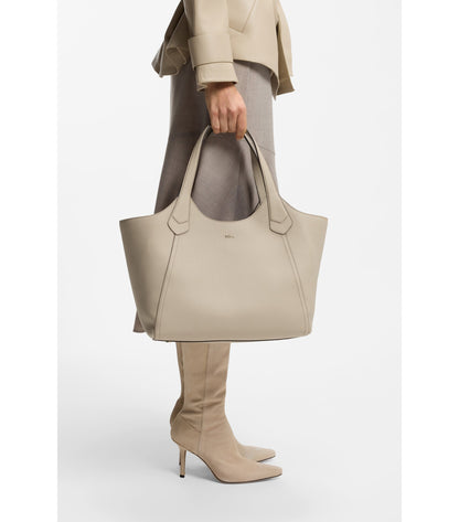 Leather tote bag with metallic logo lettering