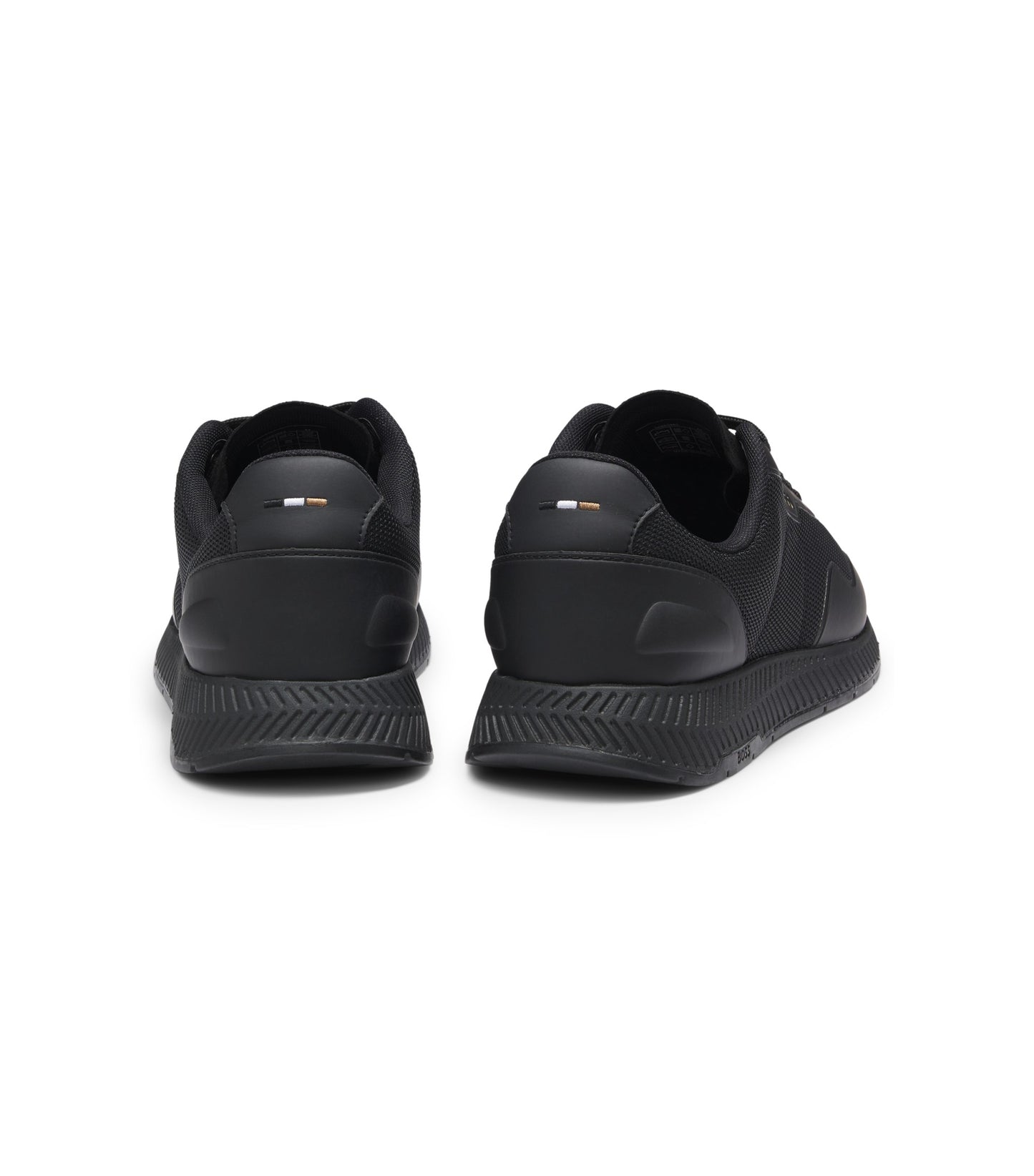 TTNM mesh trainers with smooth trims