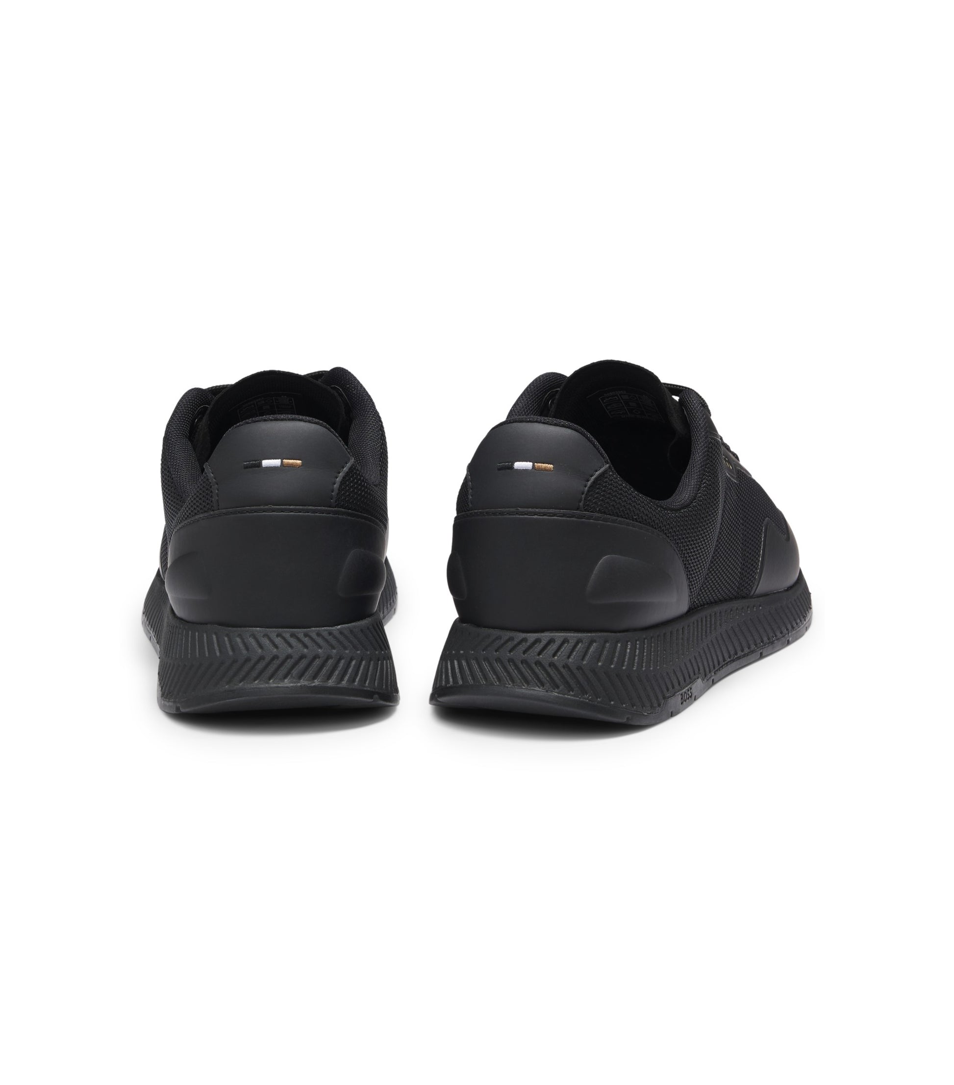TTNM mesh trainers with smooth trims