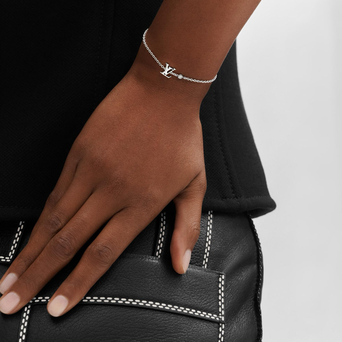 Idylle Blossom LV Bracelet, White Gold and Diamond